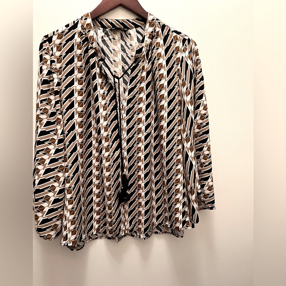 Unique Spectrum Woman’s Blouse with Tassel Size 3X